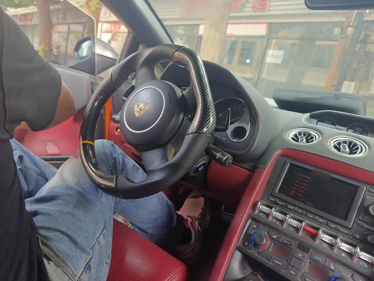 Lamborghini Gallardo 2011 LP 560-4 Bicolor — миниатюра 10