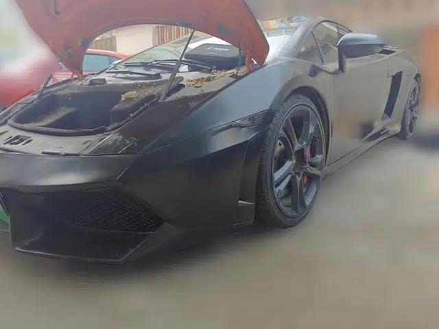 Lamborghini Gallardo 2011 LP 560-4 Bicolor