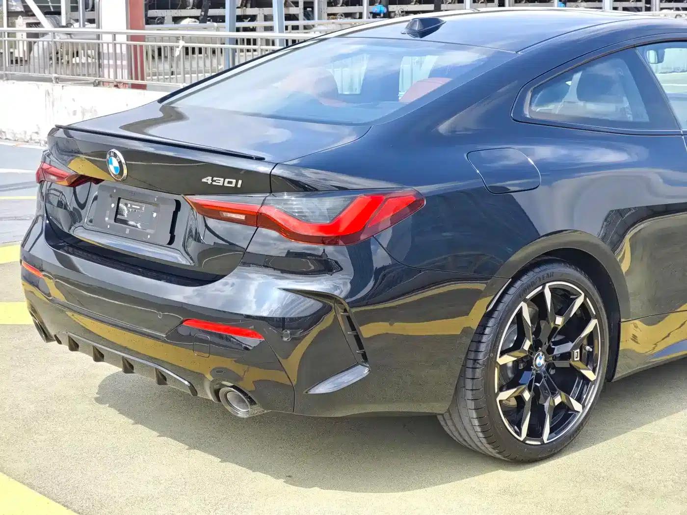 2024 BMW 4 Series 430i M Sport Shadow Edition — миниатюра 4