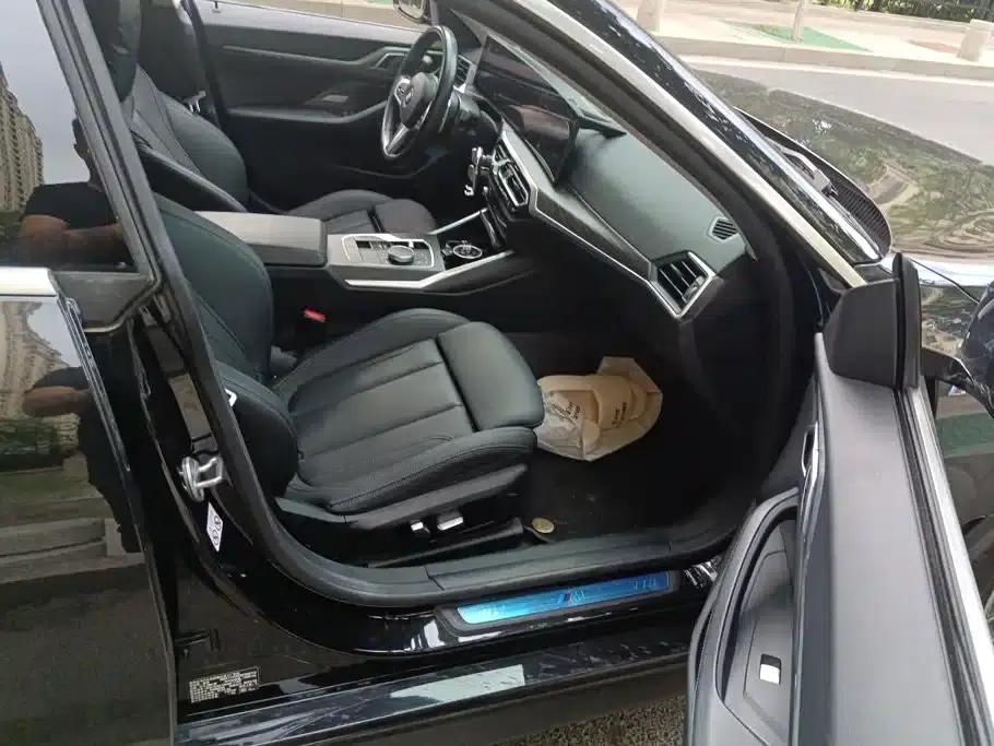 2022 BMW 4 Series 425i Gran Coupe M Sport Shadow Edition — миниатюра 8