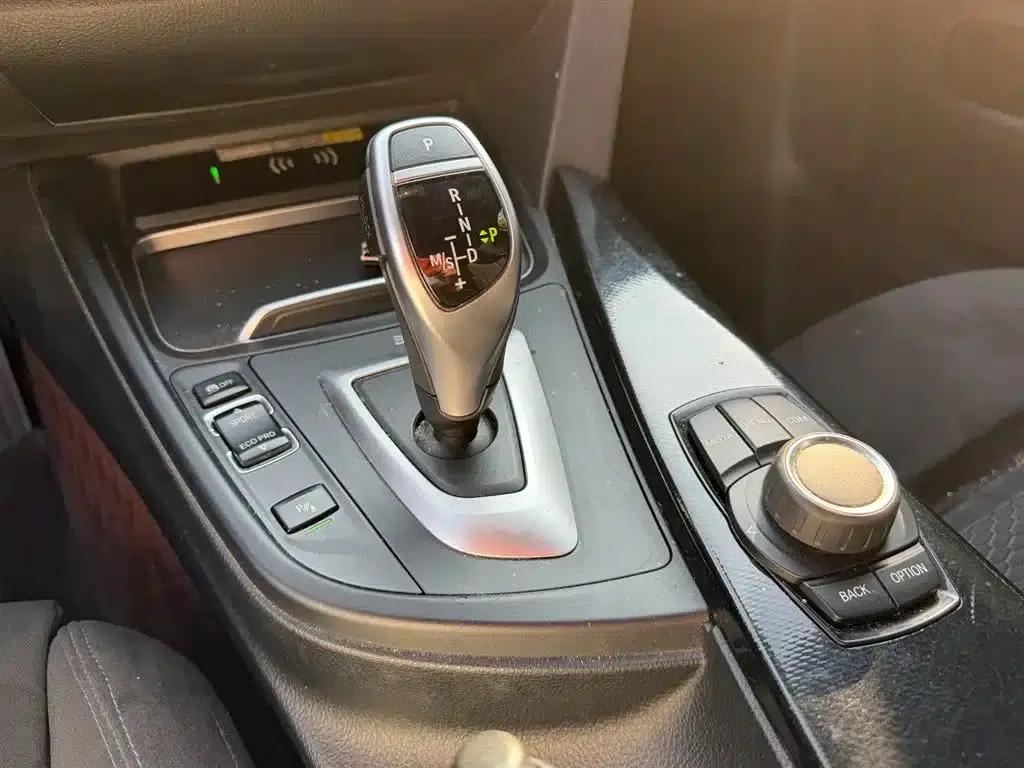 2017 BMW 4 Series 425i Gran Coupe Leading M Sport Package — миниатюра 9