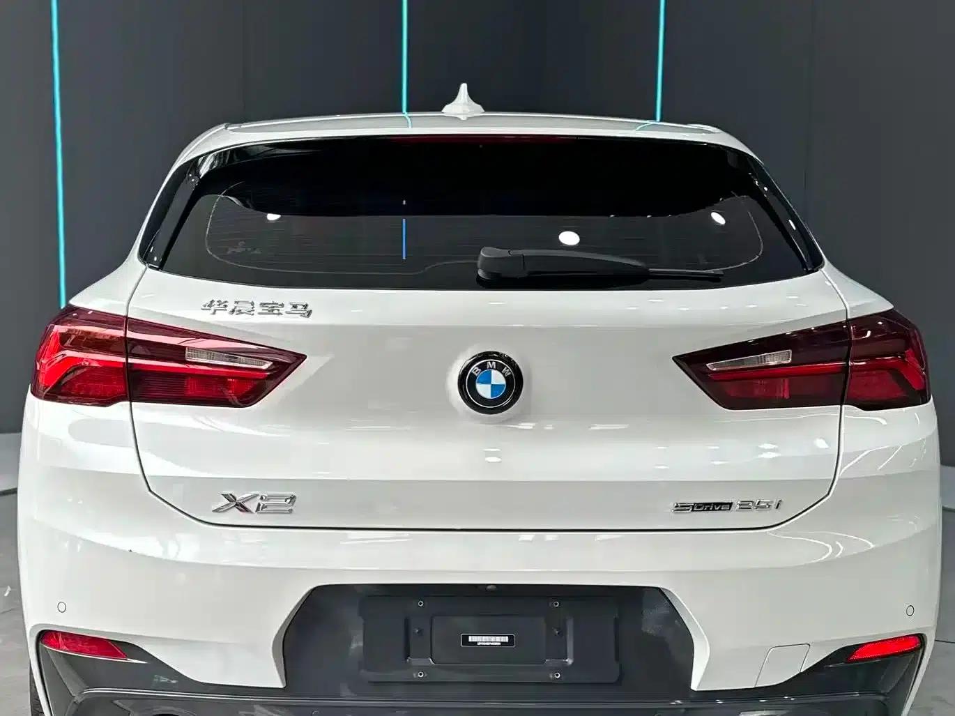 BMW X2 2023 sDrive25i M Sport Shadow Edition — миниатюра 7