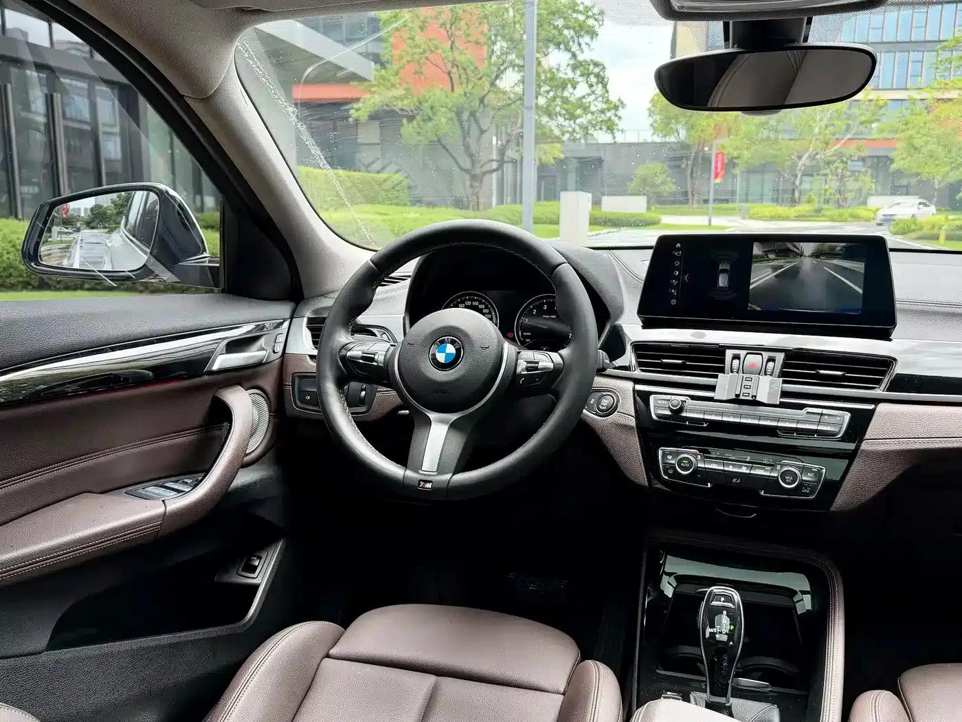 BMW X2 2023 sDrive25i M Sport Shadow Edition — миниатюра 12