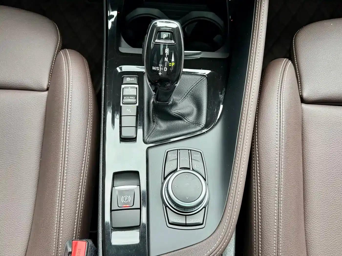 BMW X2 2023 sDrive25i M Sport Shadow Edition — миниатюра 18
