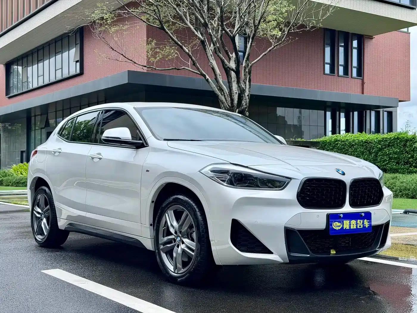 BMW X2 2023 sDrive25i M Sport Shadow Edition — миниатюра 3