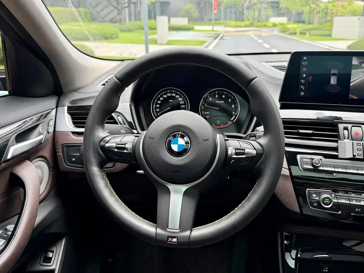 BMW X2 2023 sDrive25i M Sport Shadow Edition — миниатюра 8