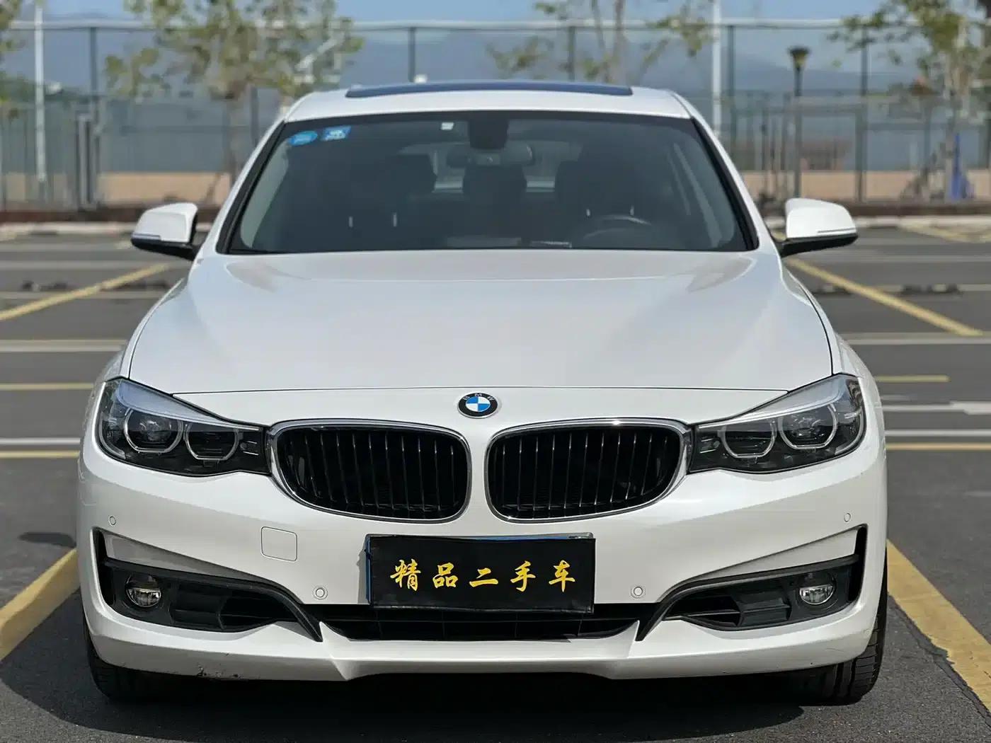 BMW 3 Series GT 2018 320i Fashion Edition — миниатюра 11