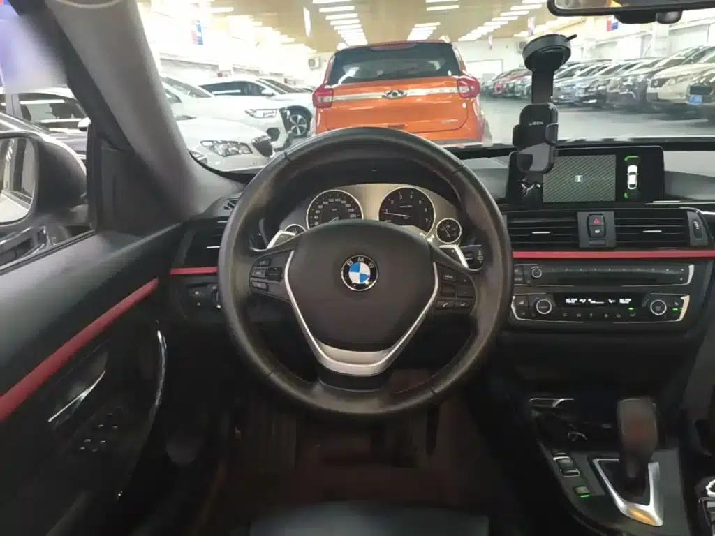 2016 BMW 3 Series GT 328i Design Package — миниатюра 11
