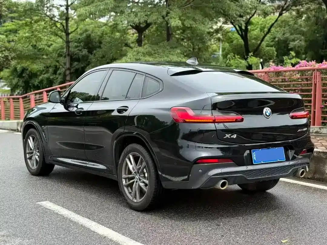 2019 BMW X4 xDrive25i M Sport Package — миниатюра 3