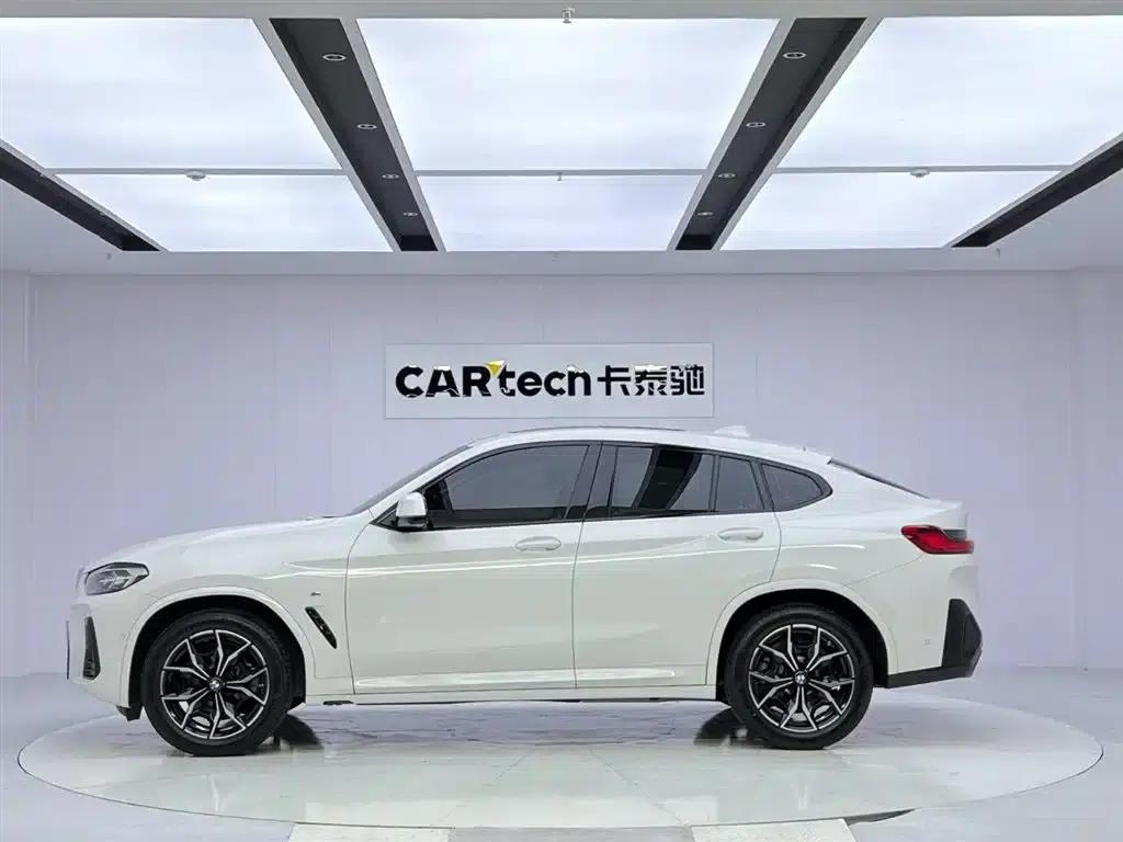 2022 BMW X4 xDrive 25i M Sport Package — миниатюра 2