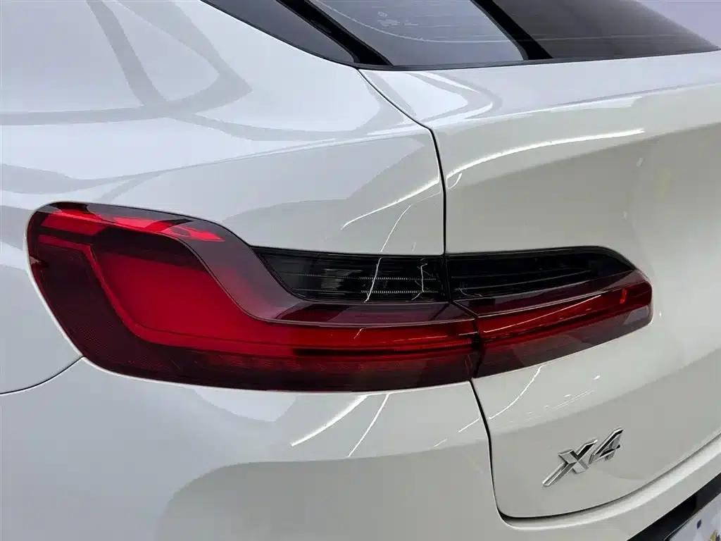 2022 BMW X4 xDrive 25i M Sport Package — миниатюра 11