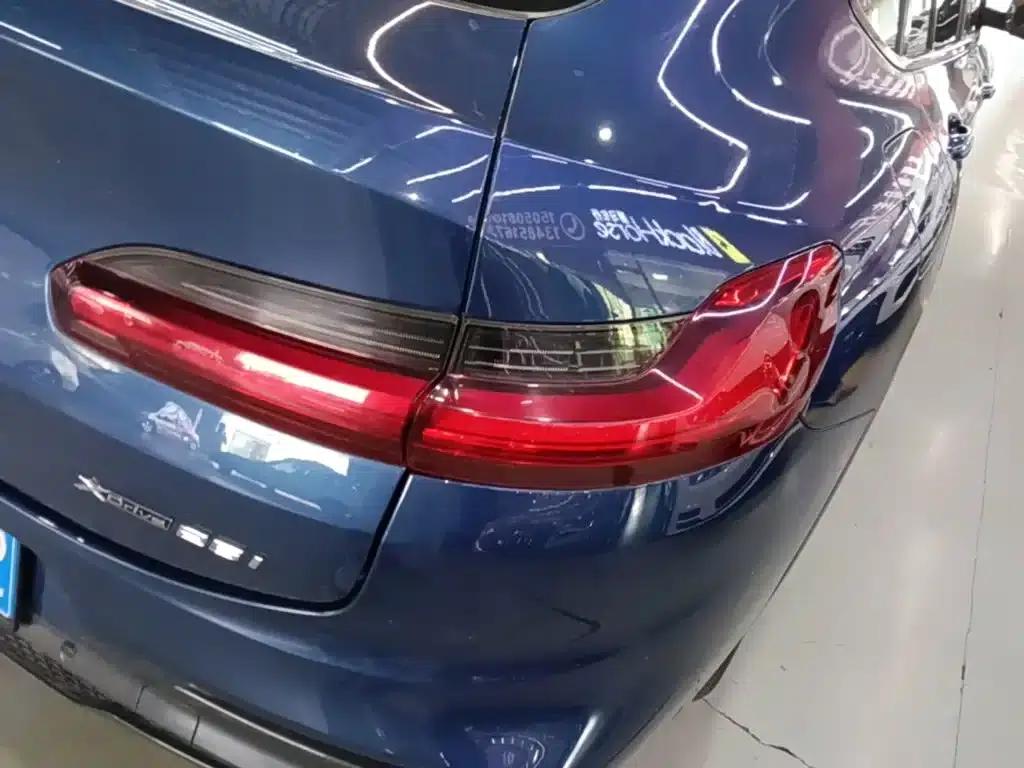 2019 BMW X4 xDrive25i M Sport Package — миниатюра 8