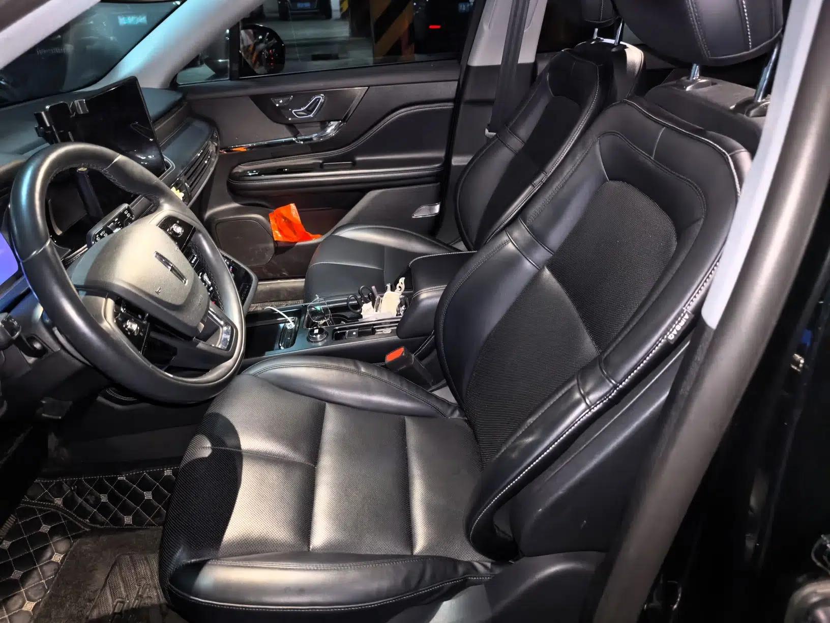 Lincoln Corsair 2022 2.0T Two-Wheel Drive Deluxe Edition — миниатюра 15