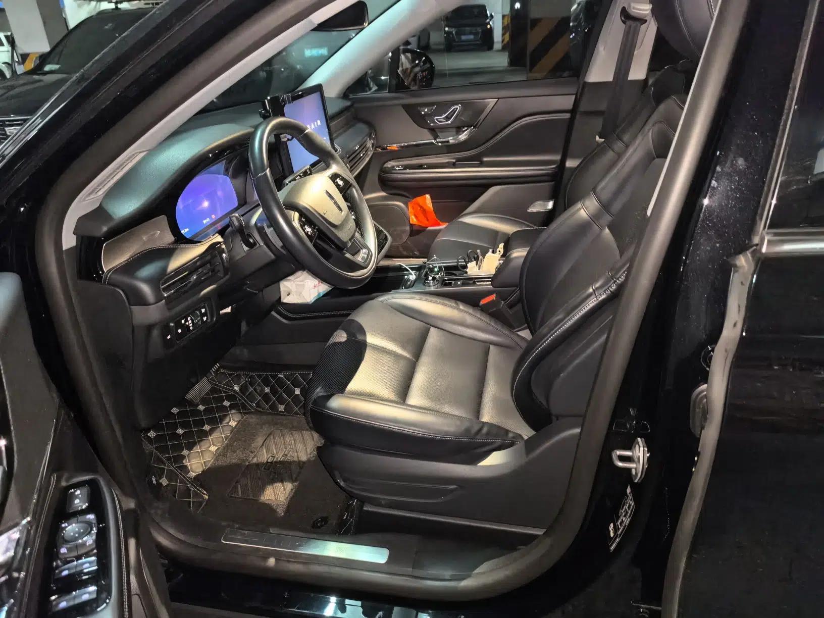 Lincoln Corsair 2022 2.0T Two-Wheel Drive Deluxe Edition — миниатюра 16