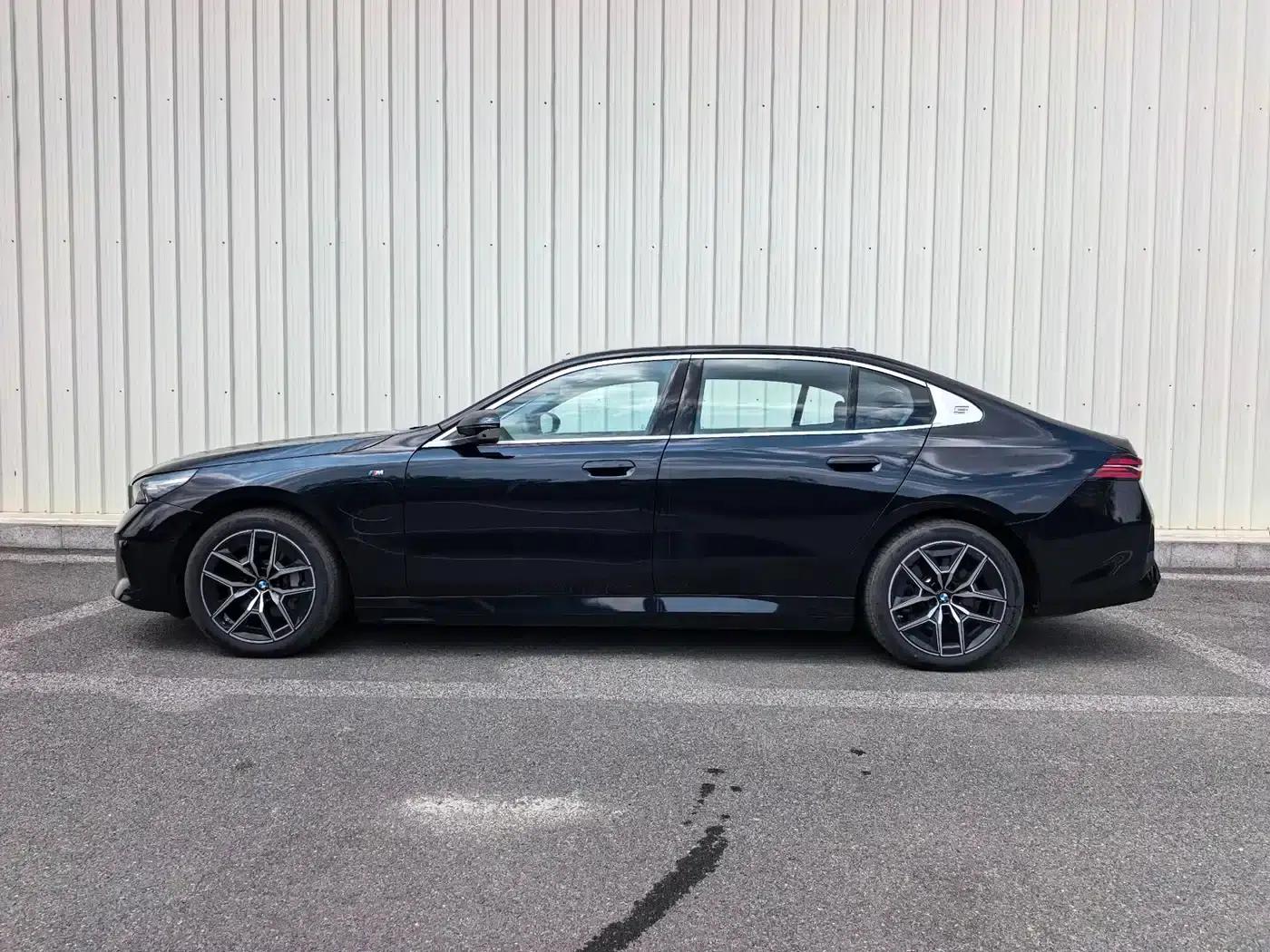 BMW i5 2025 eDrive 40L M Sport Package — миниатюра 5