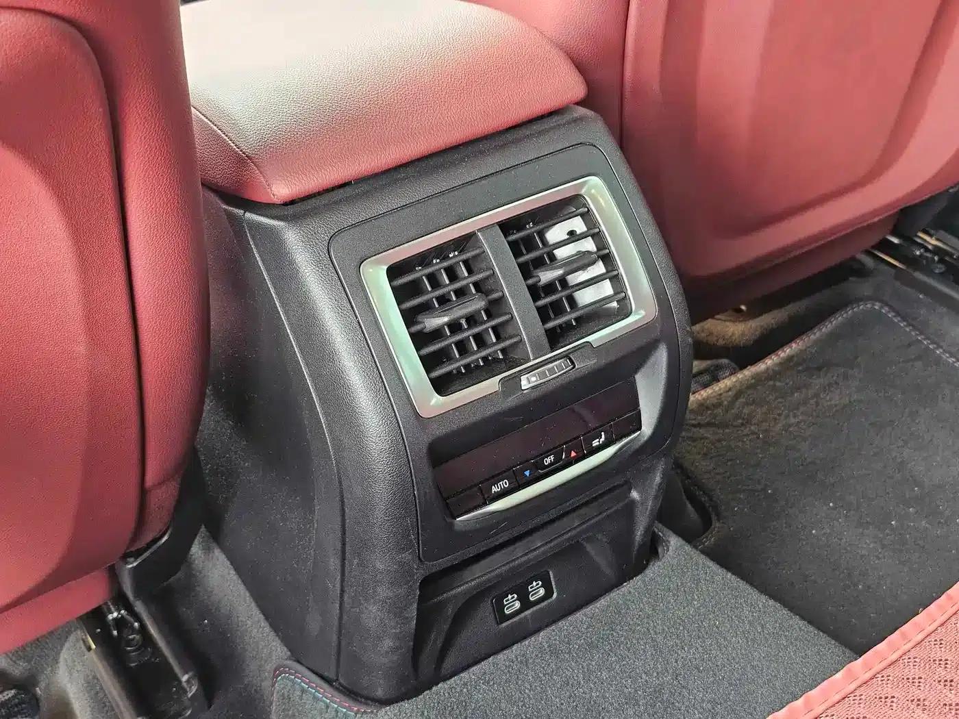 BMW iX3 2022 Facelift - Pioneer Edition — миниатюра 15