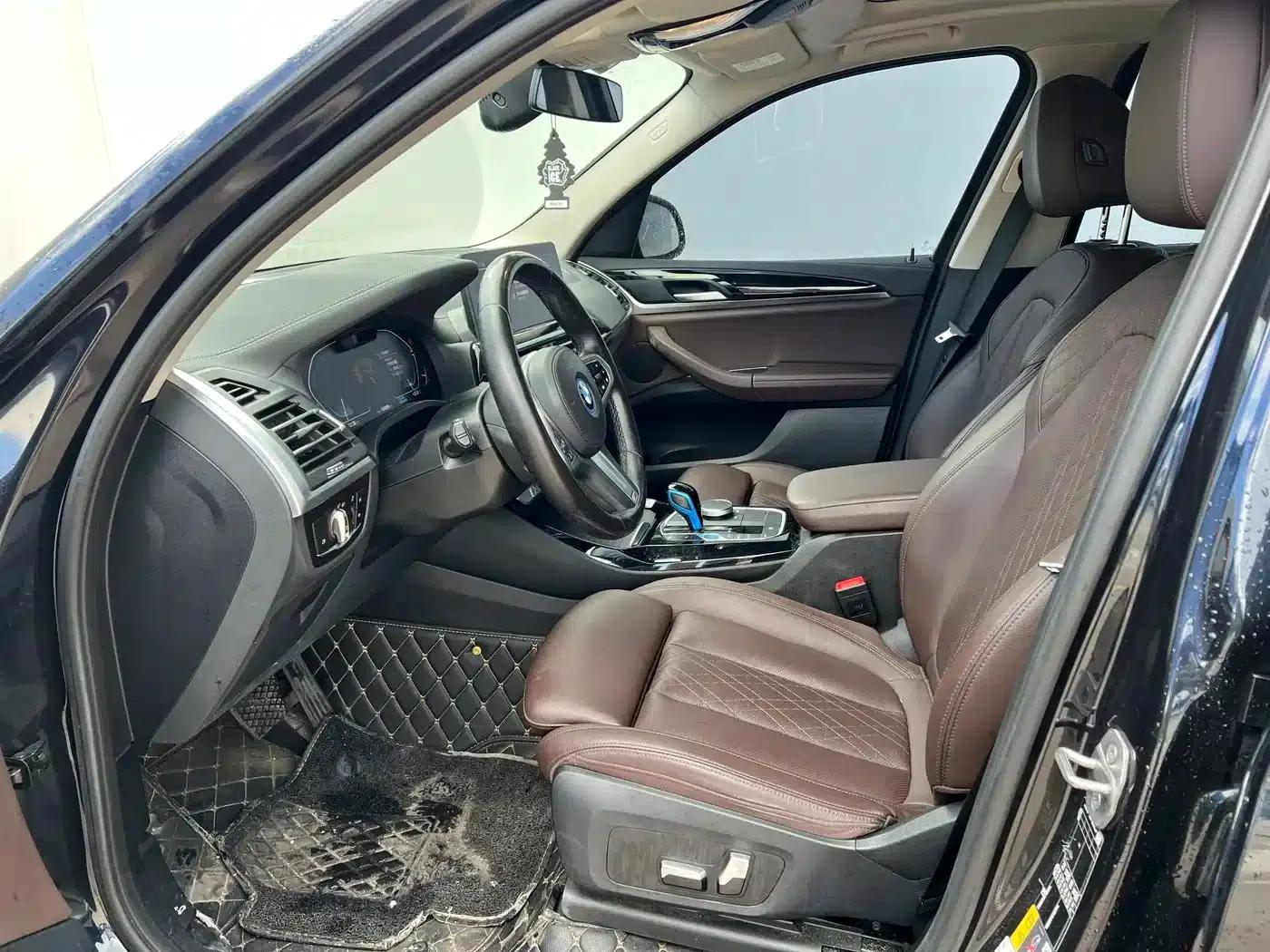 BMW iX3 2022 Leading Edition — миниатюра 6