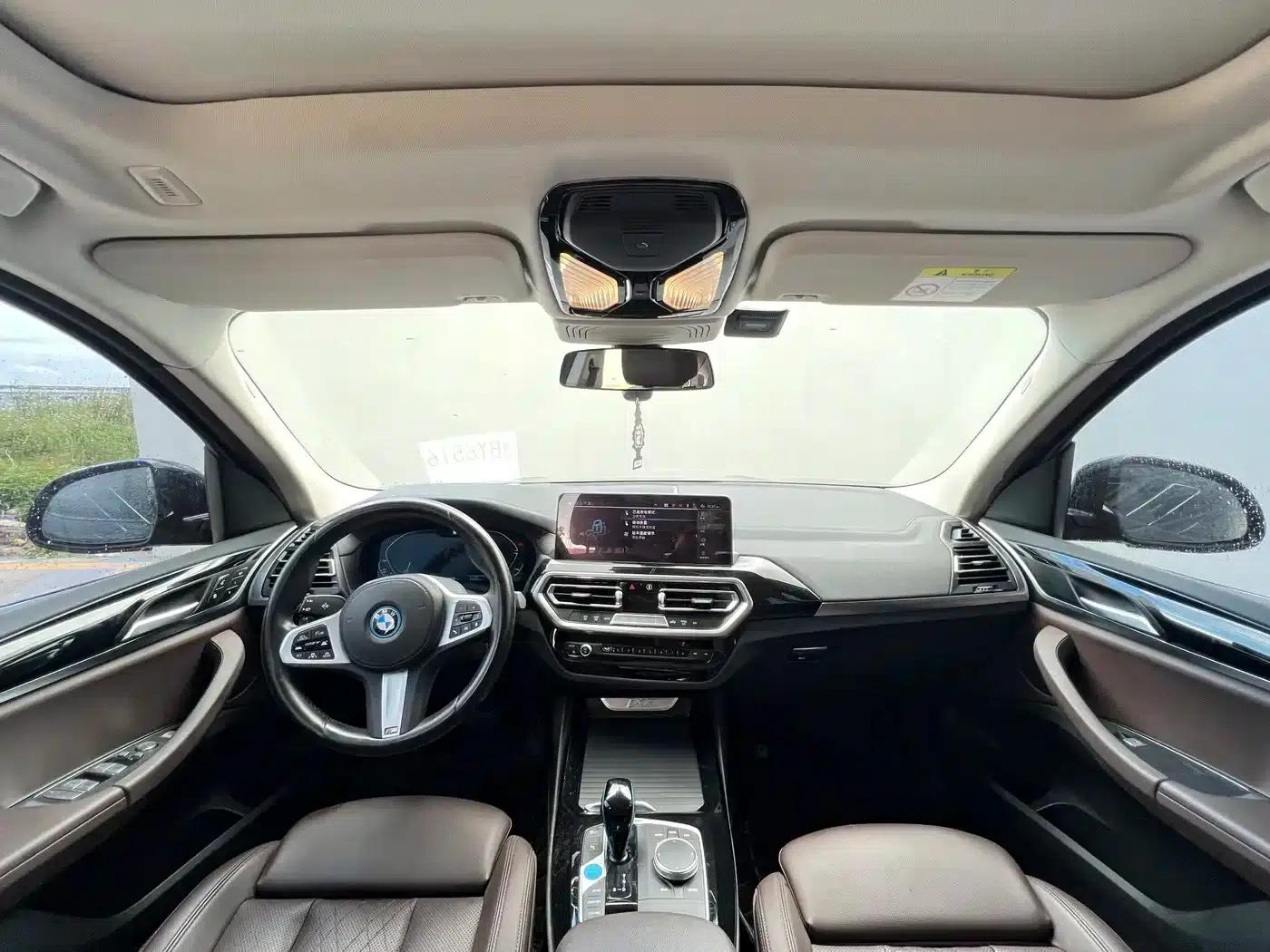 BMW iX3 2022 Leading Edition — миниатюра 9