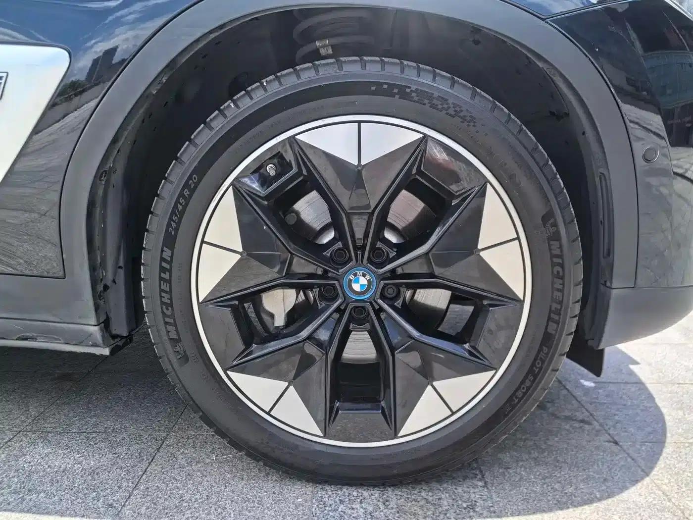 BMW iX3 2021 Leading Edition — миниатюра 14