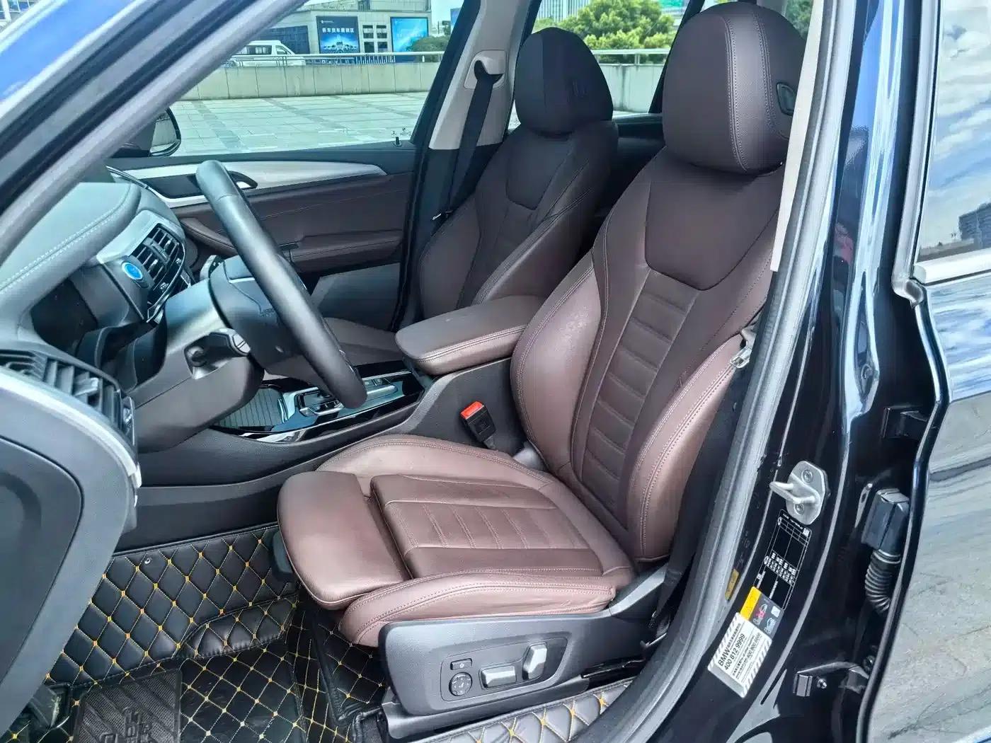 BMW iX3 2021 Leading Edition — миниатюра 8