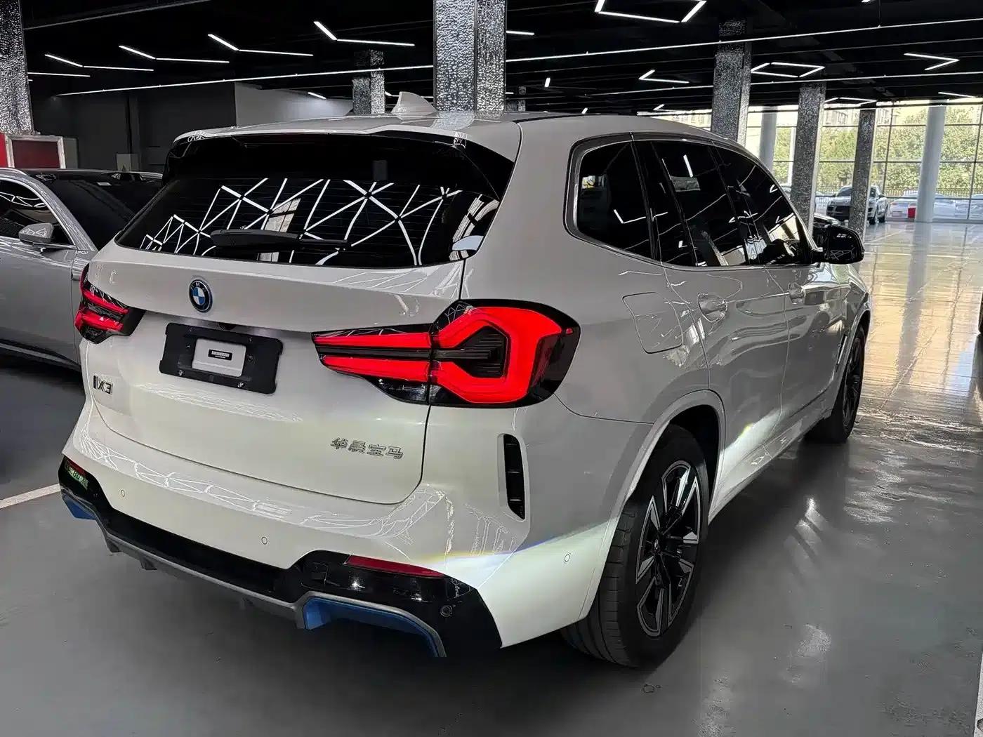 BMW iX3 2022 Leading Edition — миниатюра 18