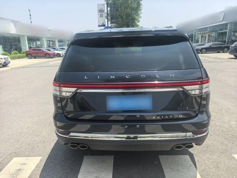 Lincoln Aviator 2020 3.0T V6 Four-Wheel Drive Premium Edition — миниатюра 3