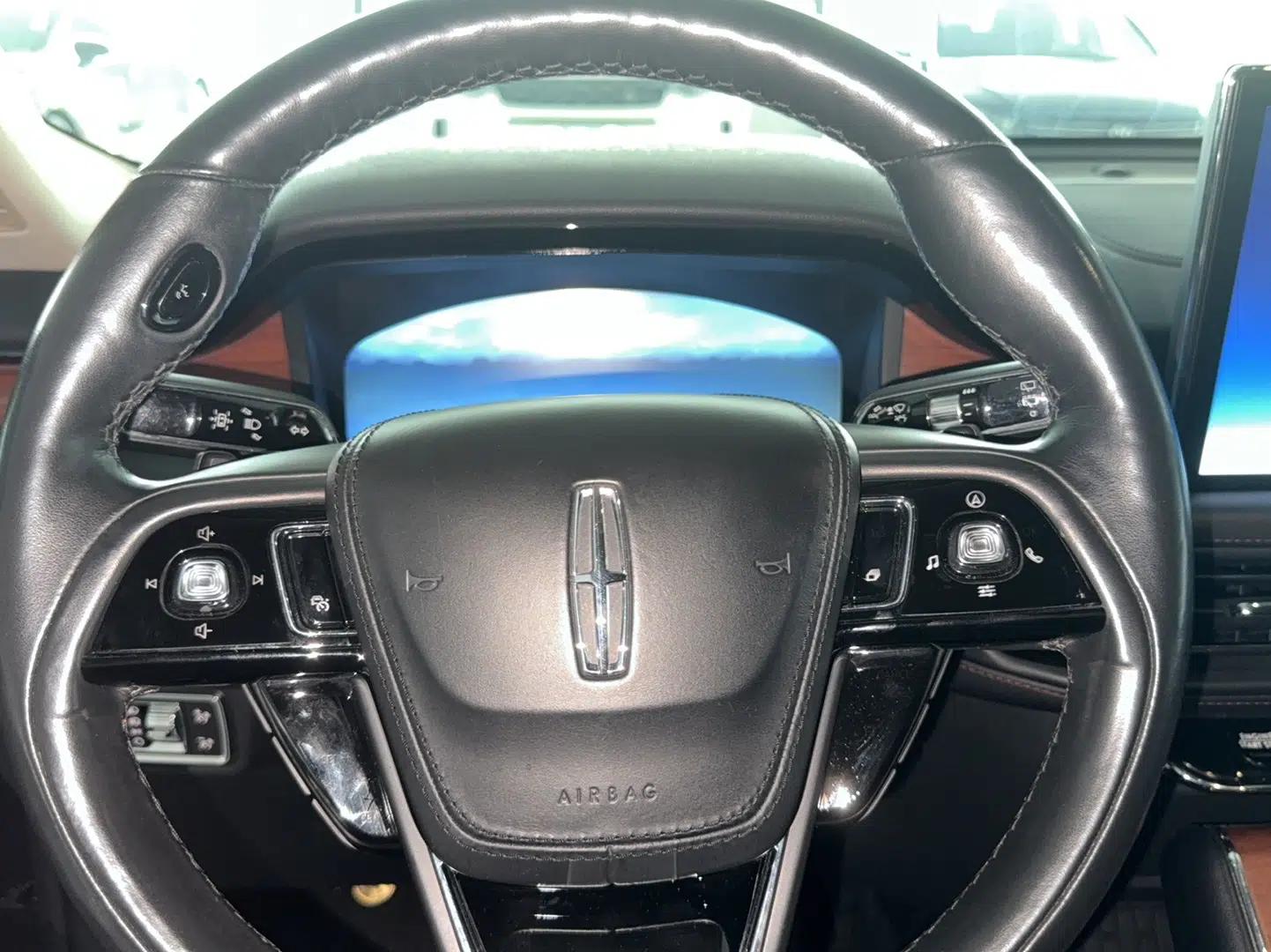 Lincoln Aviator 2020 3.0T V6 Four-Wheel Drive Premium Edition — миниатюра 8