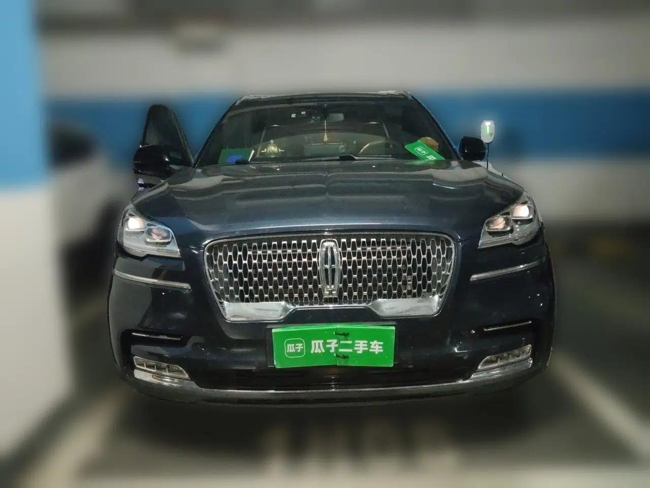 Lincoln Aviator 2021 3.0T V6 All-Wheel-Drive Executive Edition — миниатюра 2