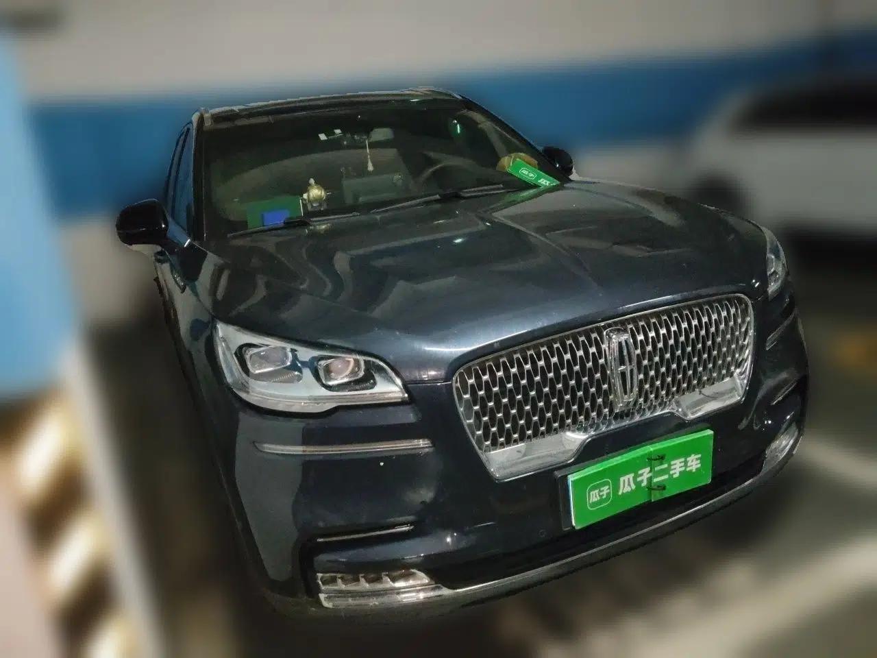 Lincoln Aviator 2021 3.0T V6 All-Wheel-Drive Executive Edition — миниатюра 3