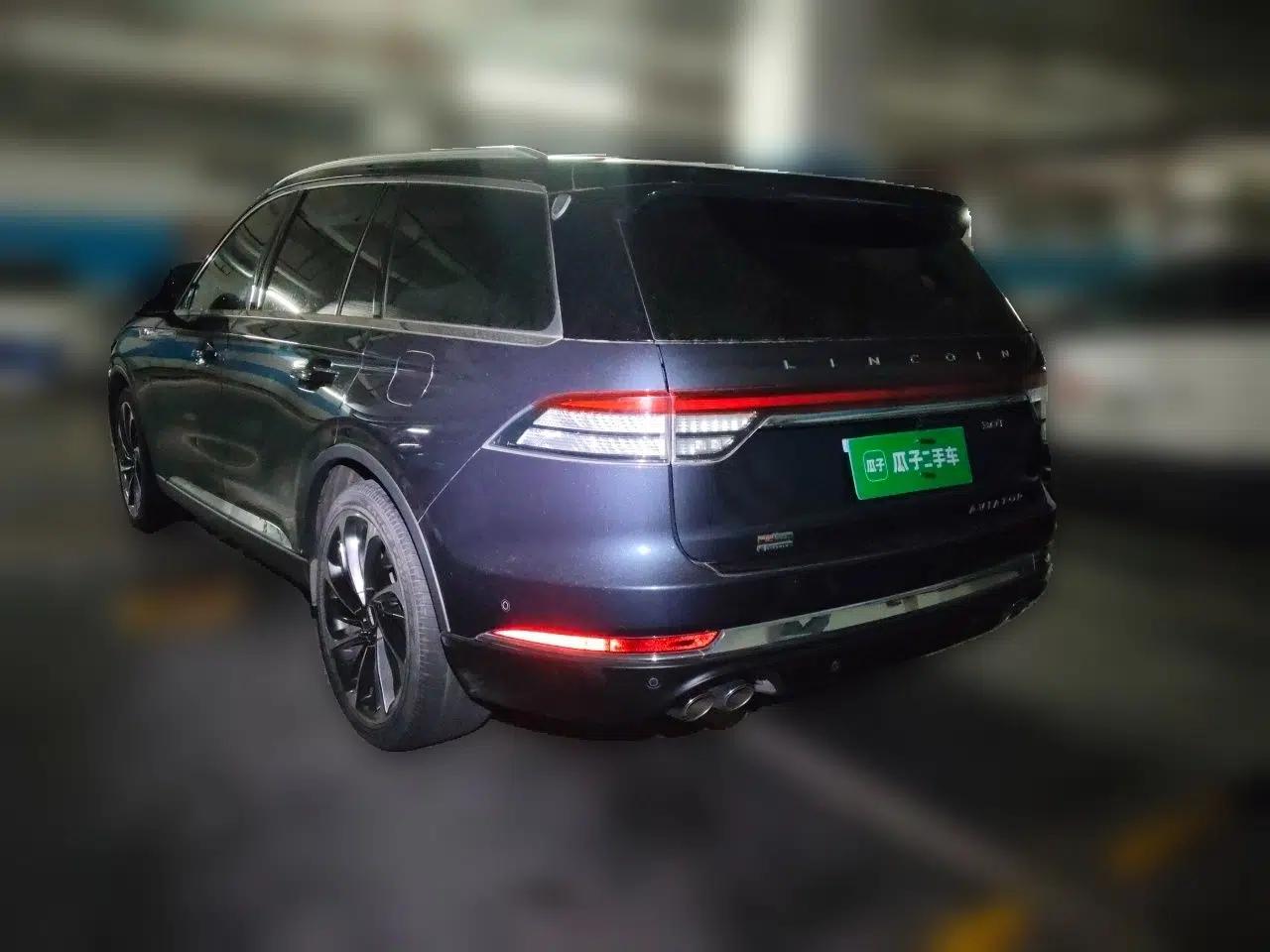 Lincoln Aviator 2021 3.0T V6 All-Wheel-Drive Executive Edition — миниатюра 4