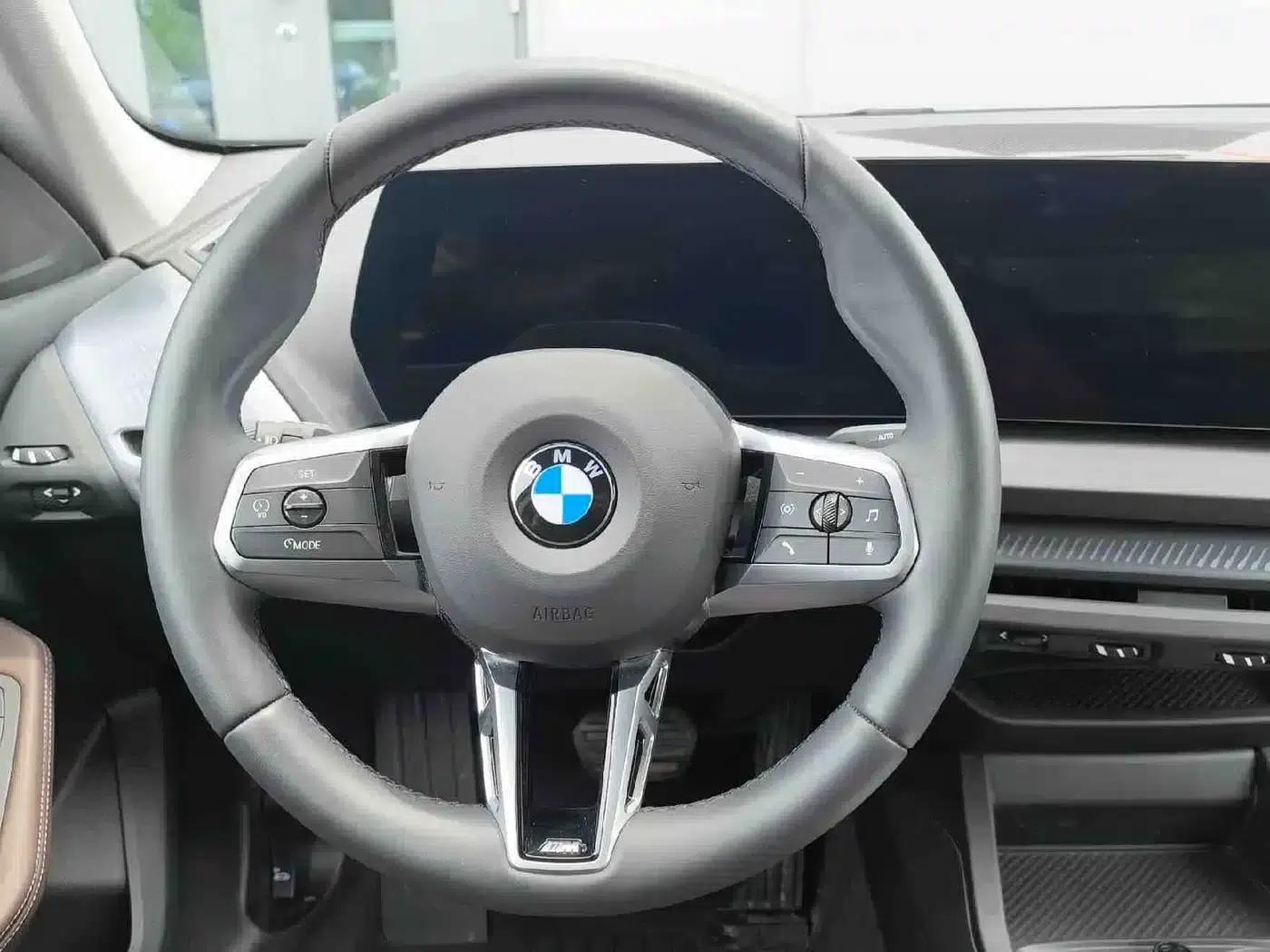 2025 BMW 2 Series 225L M Sport Package — миниатюра 11