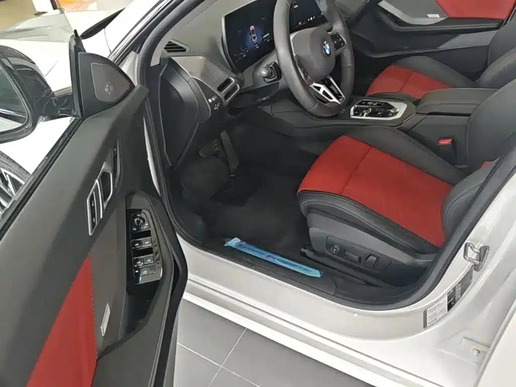 2025 BMW 2 Series 225L M Sport Shadow Edition — миниатюра 23