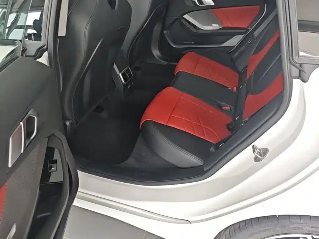 2025 BMW 2 Series 225L M Sport Shadow Edition — миниатюра 24