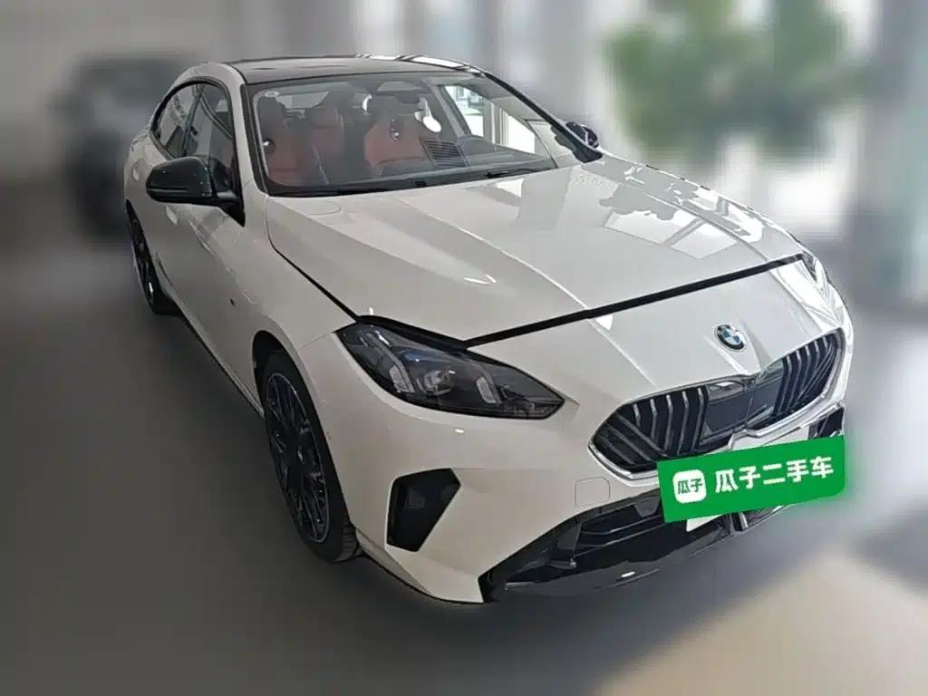 2025 BMW 2 Series 225L M Sport Shadow Edition — миниатюра 7