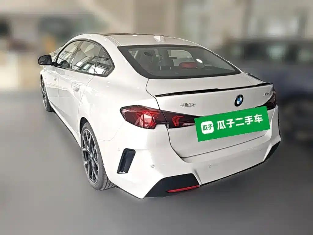 2025 BMW 2 Series 225L M Sport Shadow Edition — миниатюра 9
