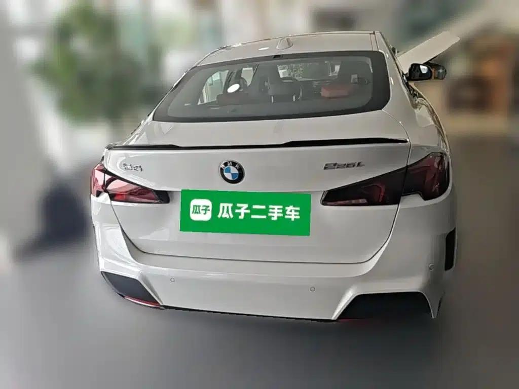 2025 BMW 2 Series 225L M Sport Shadow Edition — миниатюра 10