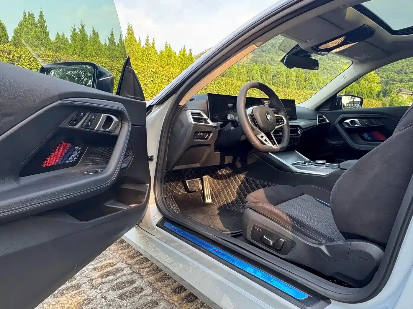 2025 BMW 2 Series Imported Model 225i M Sport Shadow Edition — миниатюра 5