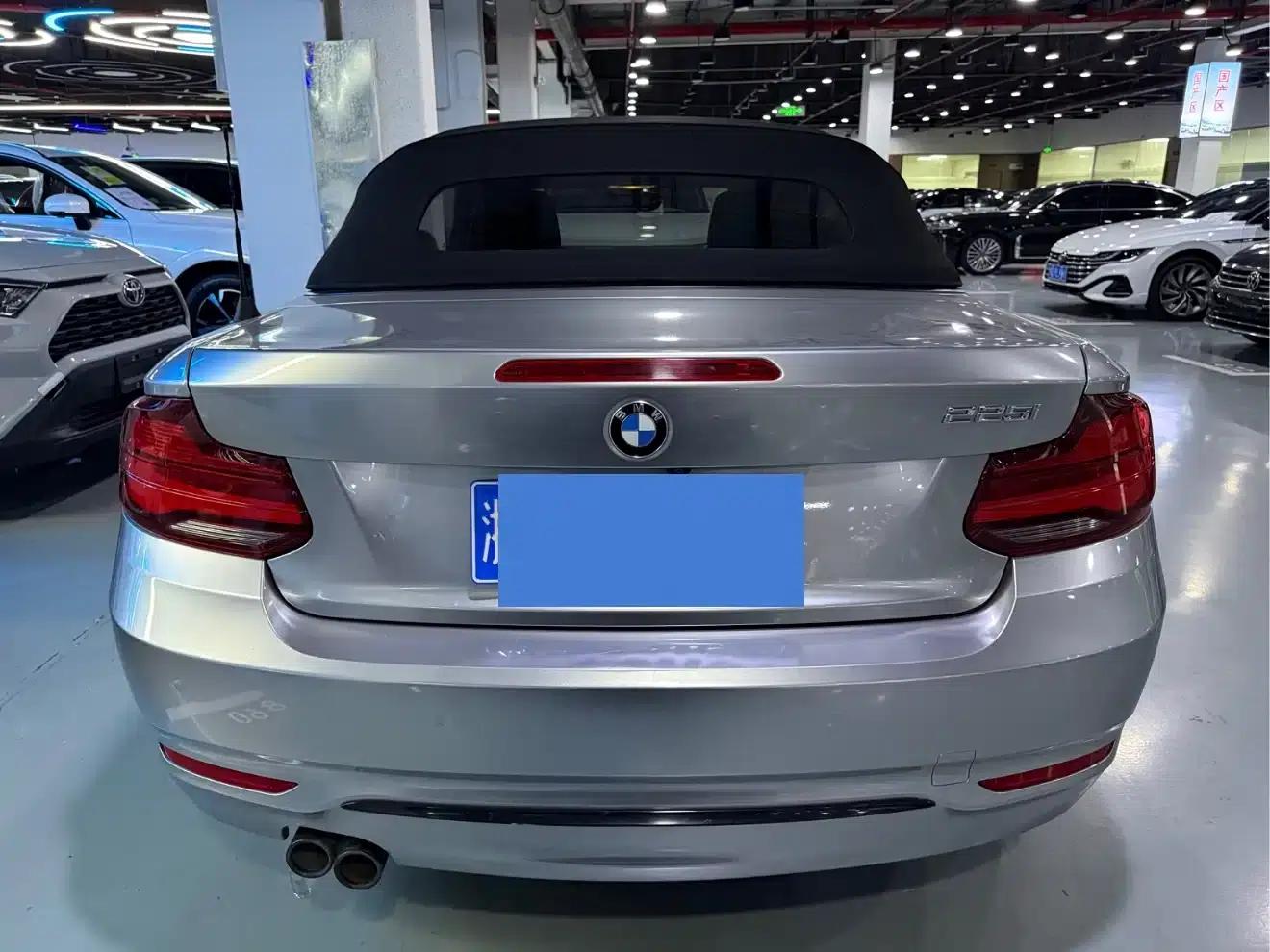 2019 BMW 2 Series Imported 225i Convertible Coupe with Sport Design Package — миниатюра 16
