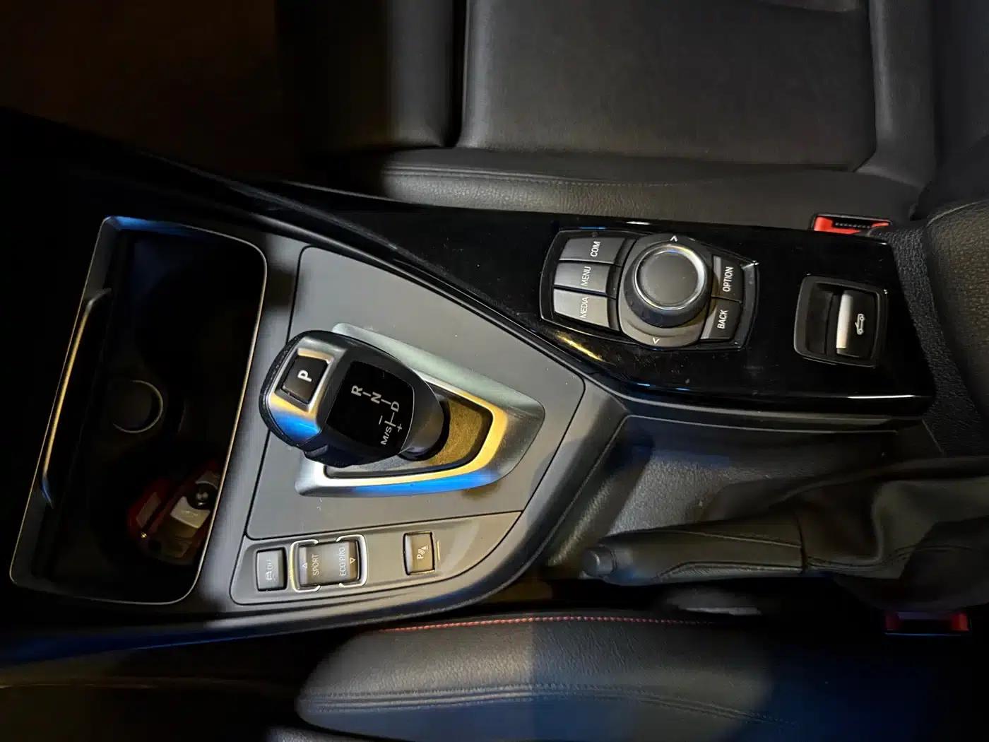 2019 BMW 2 Series Imported 225i Convertible Coupe with Sport Design Package — миниатюра 9