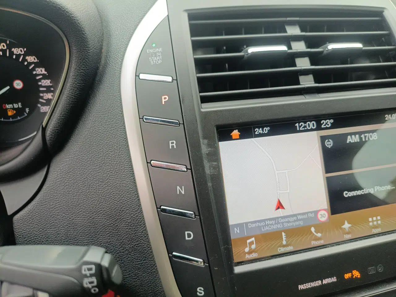 Lincoln MKC 2017 2.0T Four-Wheel Drive Zunya Edition — миниатюра 14