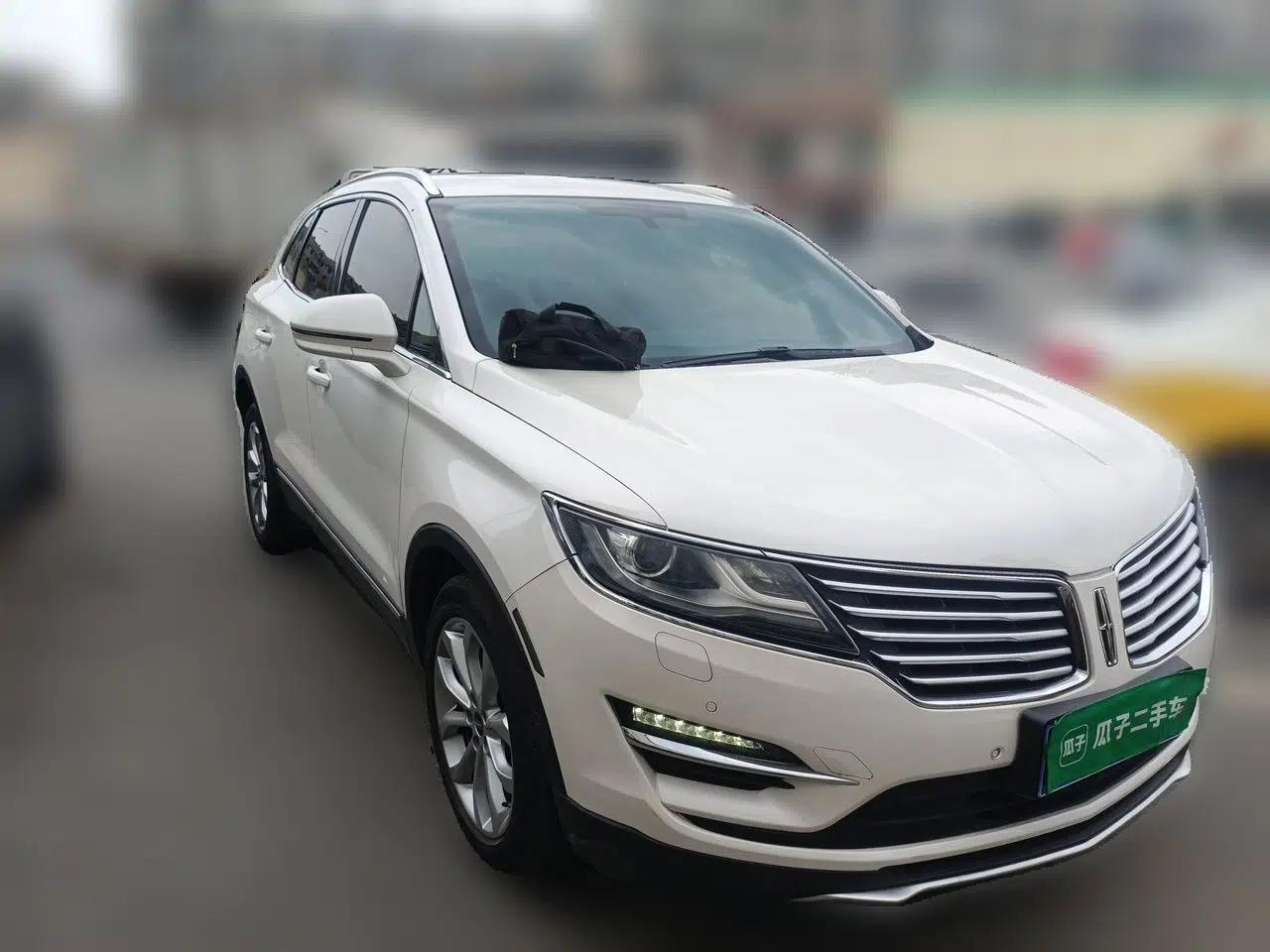 Lincoln MKC 2017 2.0T Four-Wheel Drive Zunya Edition — миниатюра 3