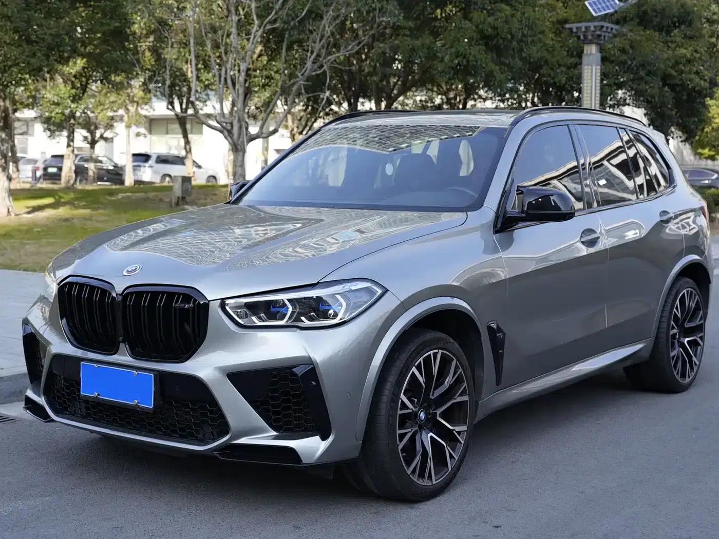 2020 BMW X5 M — миниатюра 1