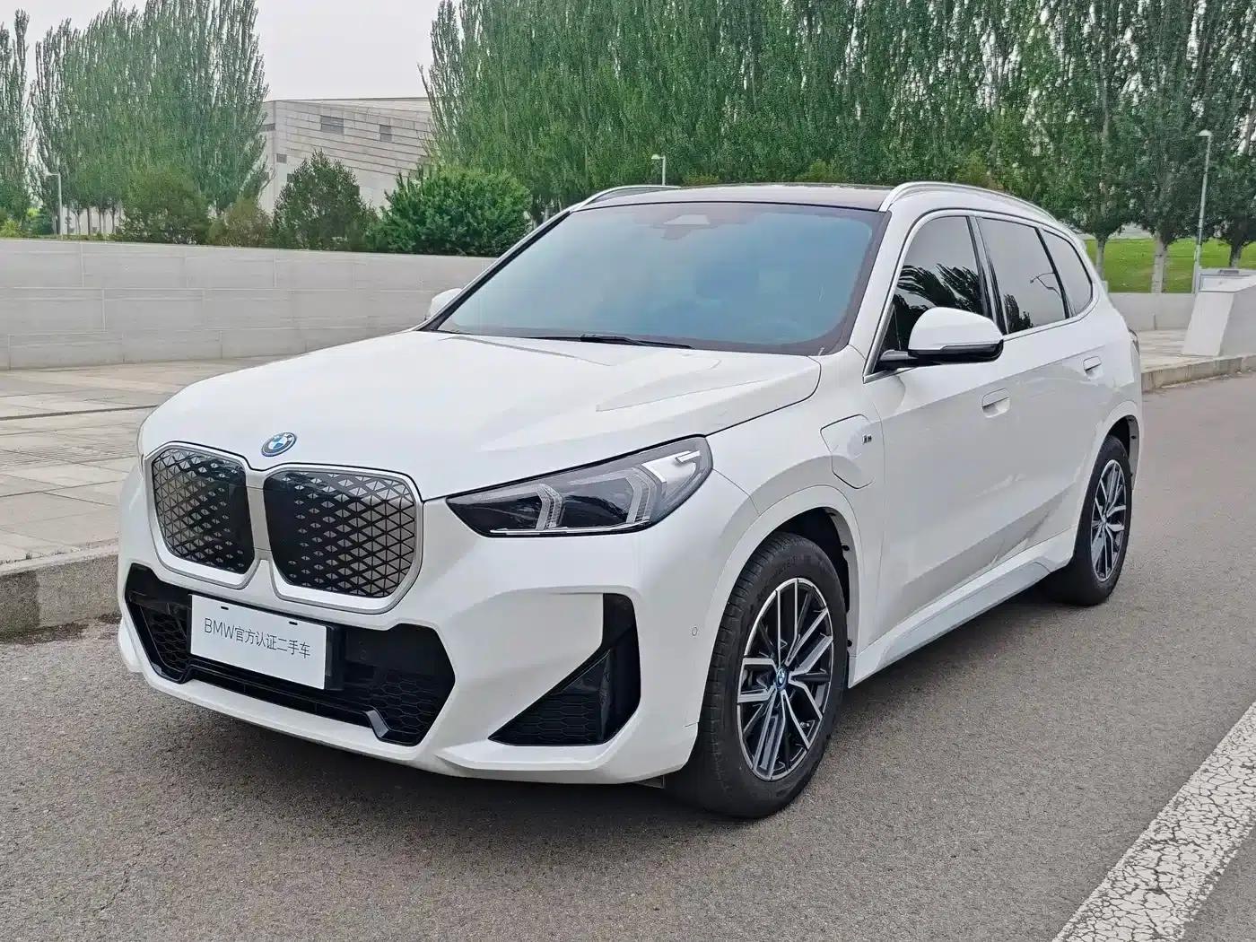 BMW iX1 2023 eDrive25L M Sport Package — миниатюра 1