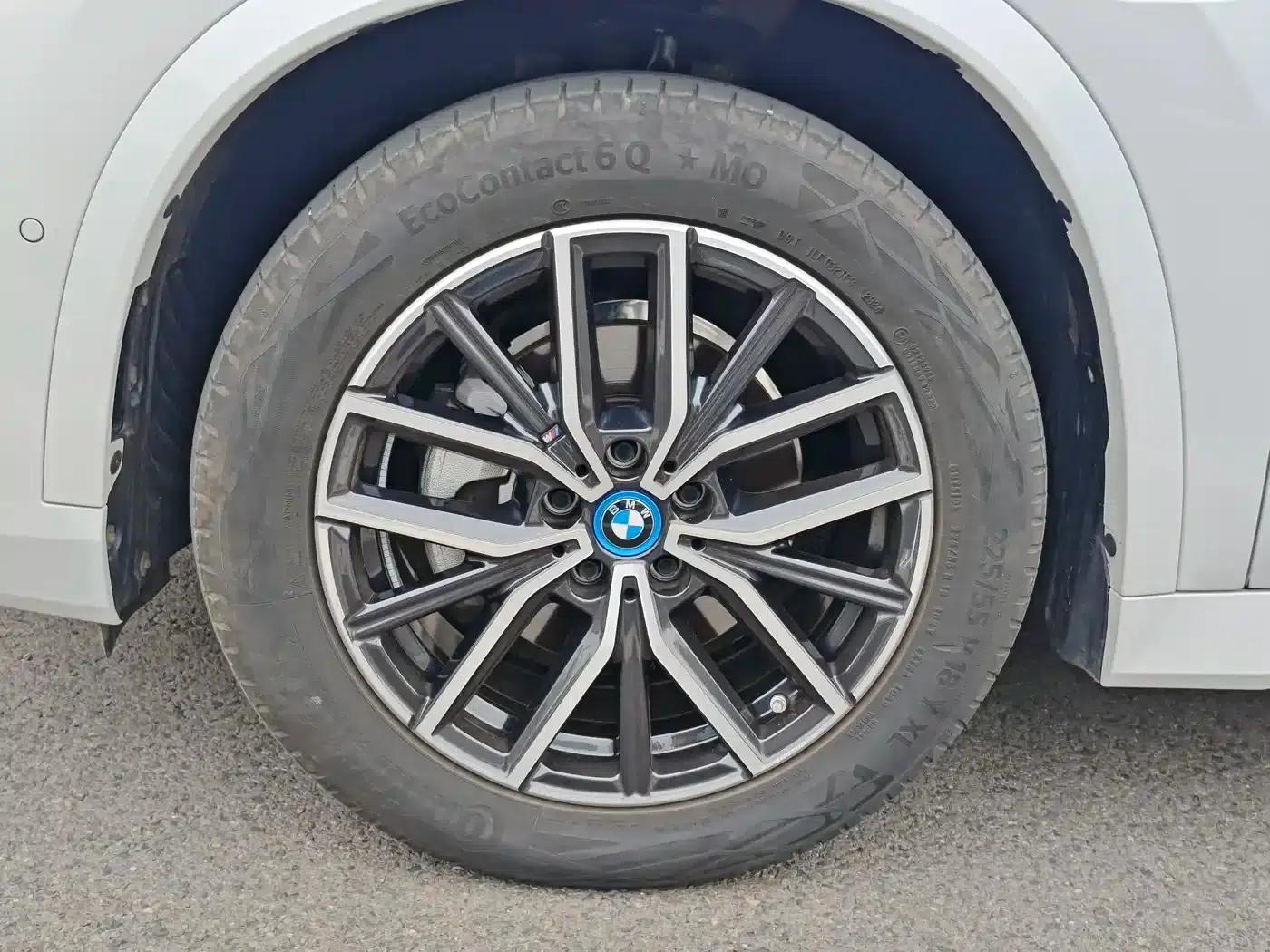 BMW iX1 2023 eDrive25L M Sport Package — миниатюра 23