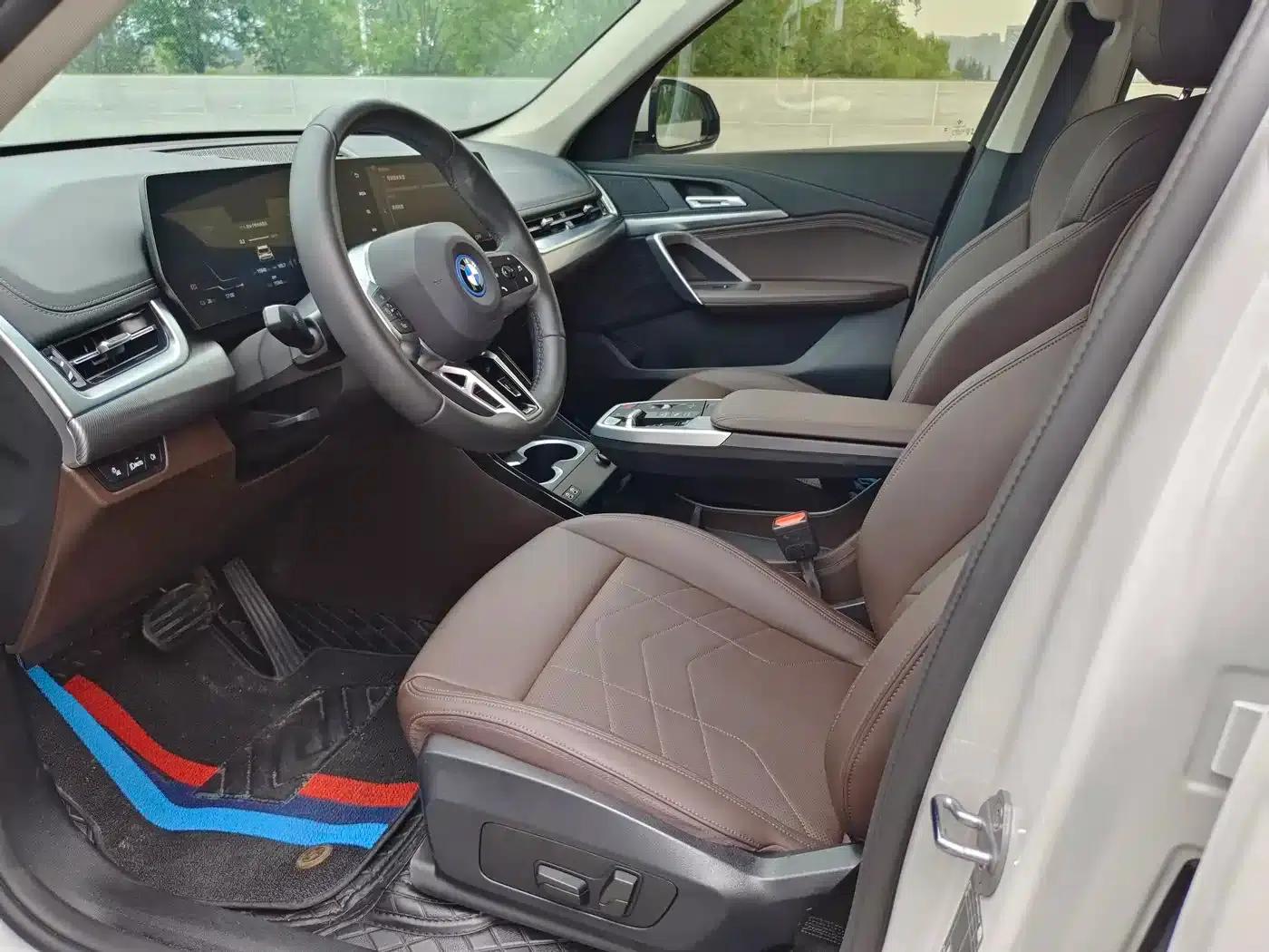 BMW iX1 2023 eDrive25L M Sport Package — миниатюра 6