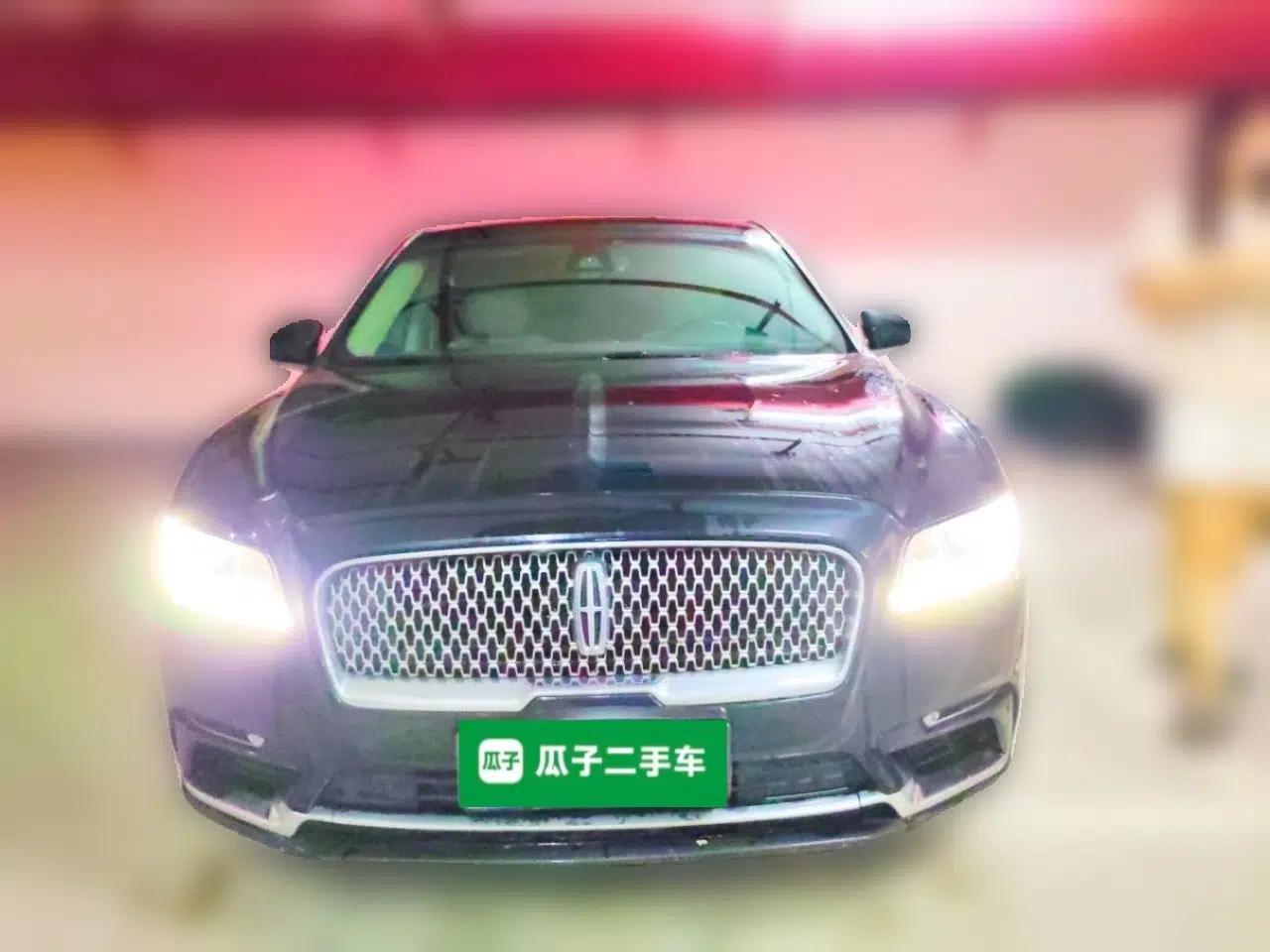 Lincoln Continental 2017 2.0T Two-Wheel Drive Deluxe Edition — миниатюра 2