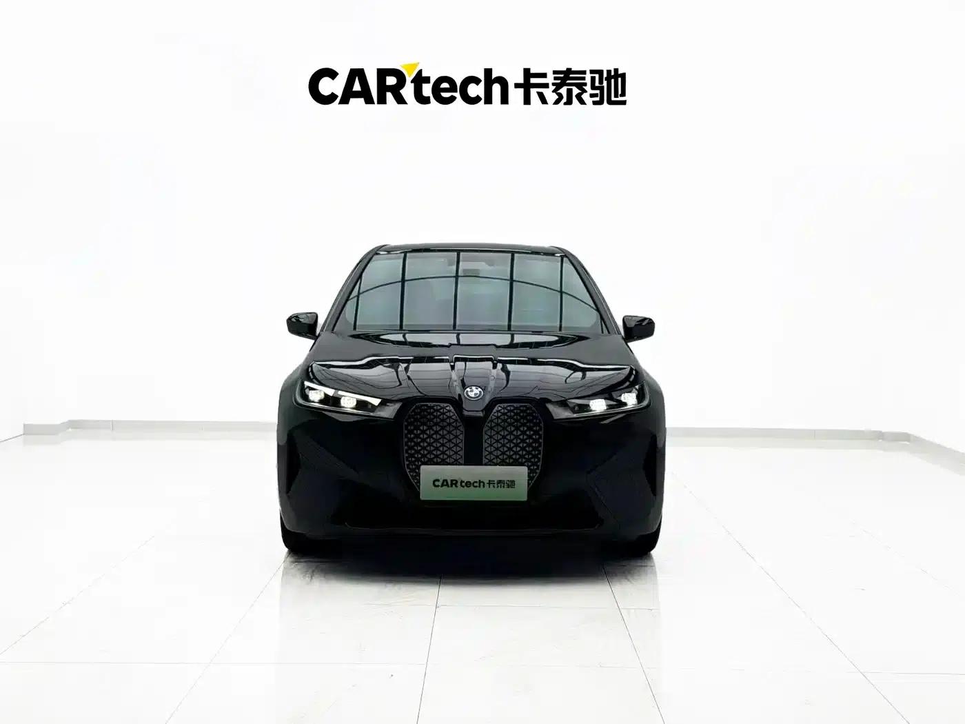 BMW iX 2022 xDrive40 — миниатюра 2