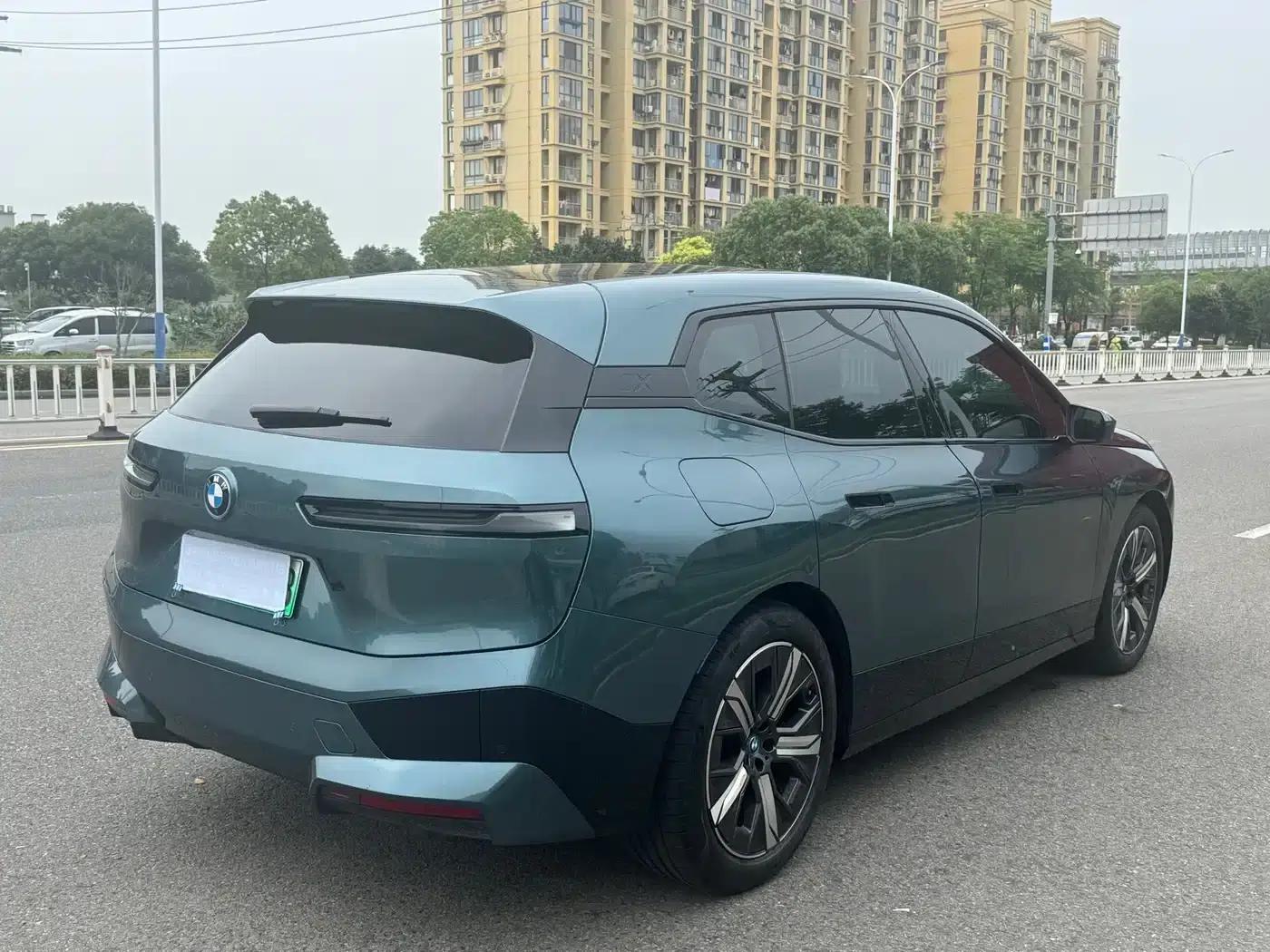 BMW iX 2023 xDrive40 — миниатюра 4