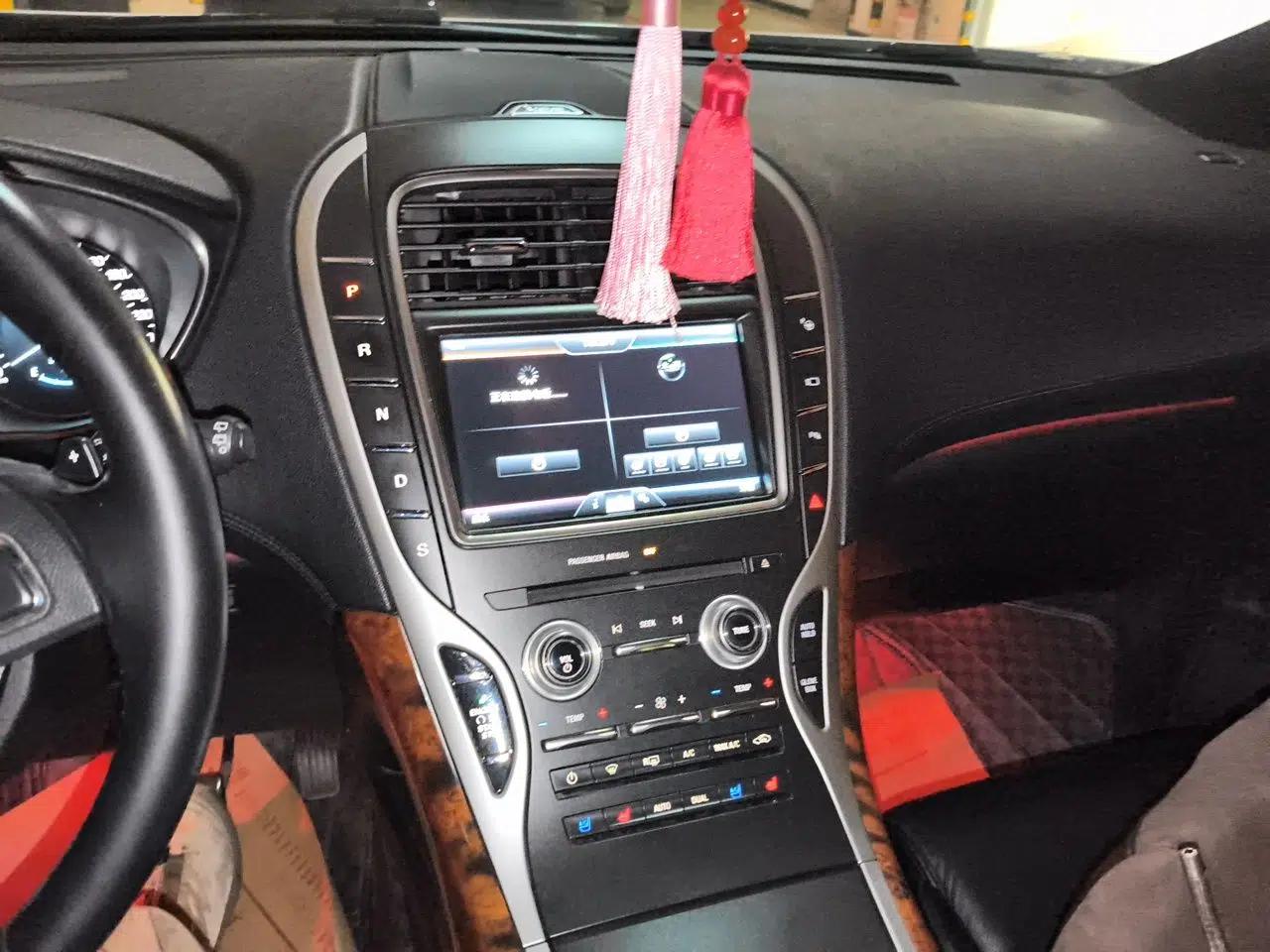 Lincoln MKX 2015 2.7T Four-Wheel Drive Prestige Edition — миниатюра 13