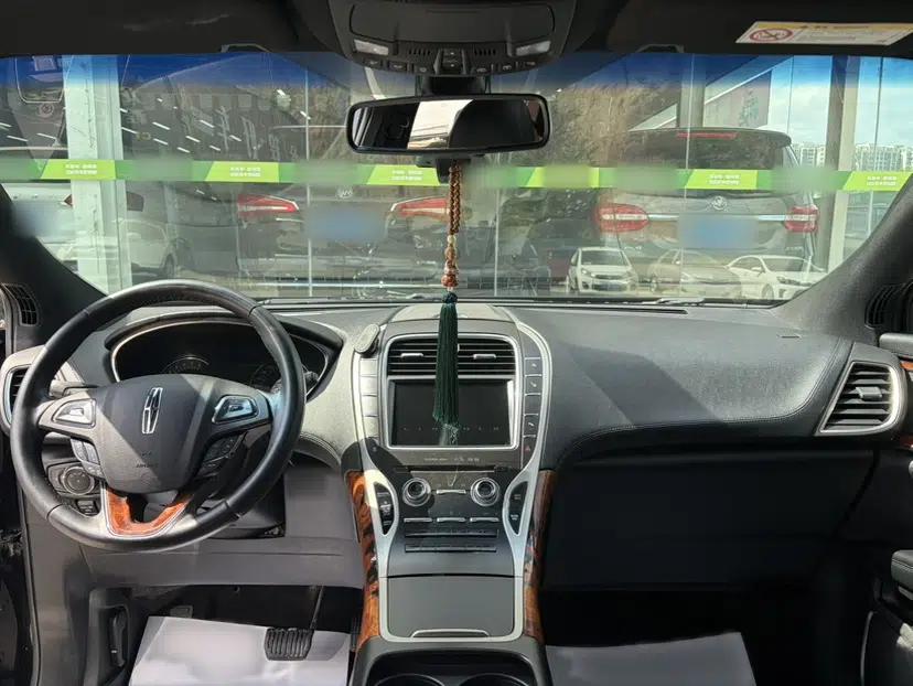 Lincoln MKX 2018 2.0T Four-Wheel Drive Zunya Edition — миниатюра 8